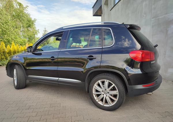 Volkswagen Tiguan cena 43000 przebieg: 32200, rok produkcji 2012 z Annopol małe 191